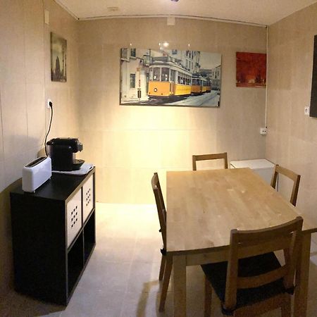 Lisbon T2 Apartment In Typical Villa In Sapadores Lisboa Εξωτερικό φωτογραφία