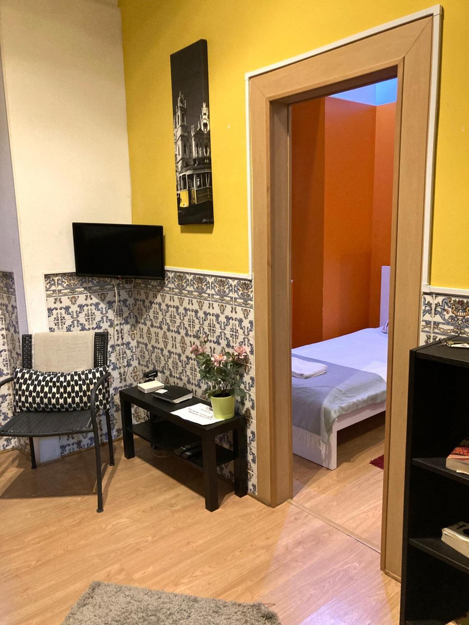 Lisbon T2 Apartment In Typical Villa In Sapadores Lisboa Εξωτερικό φωτογραφία
